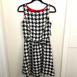 New - Jessica Simpsons Houndstooth Size 6 Dress